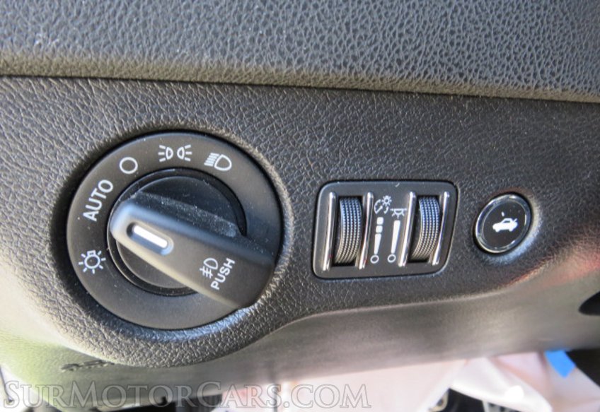 2020 Dodge Charger - Image 38