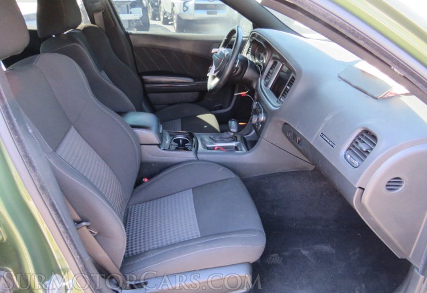 2020 Dodge Charger - Image 25