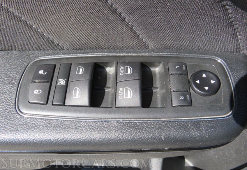 2020 Dodge Charger - Image 39