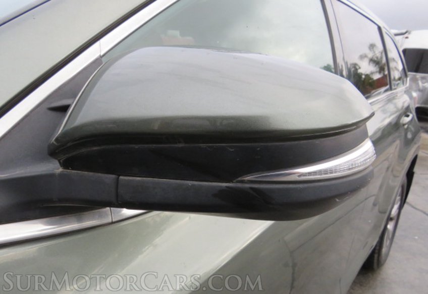 2015 Toyota Highlander - Image 14