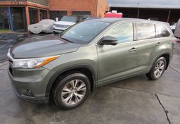 2015 Toyota Highlander - Image 3