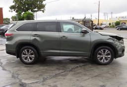 2015 Toyota Highlander - Image 5