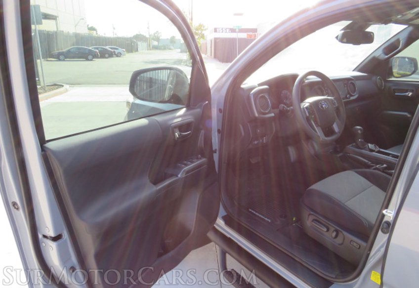 2021 Toyota Tacoma 4WD - Image 32