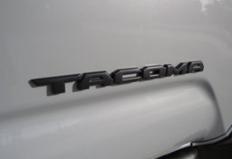 2021 Toyota Tacoma 4WD - Image 61