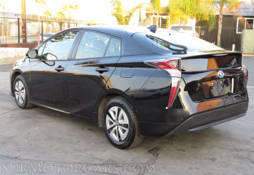 2018 Toyota Prius - Image 7