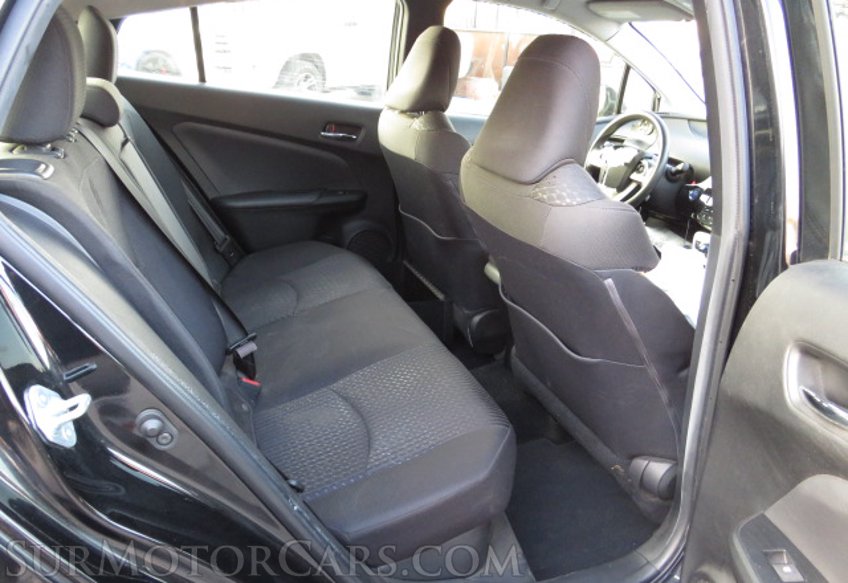 2018 Toyota Prius - Image 28