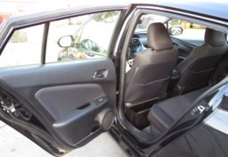 2018 Toyota Prius - Image 23