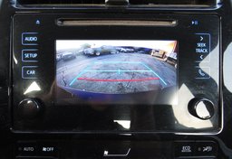 2018 Toyota Prius - Image 30