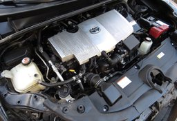 2018 Toyota Prius - Image 44