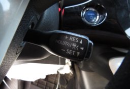 2018 Toyota Prius - Image 38