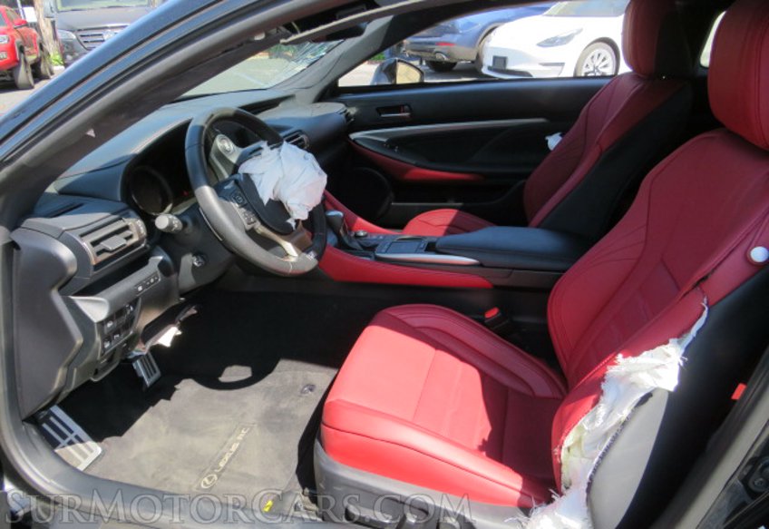 2019 Lexus RC - Image 25