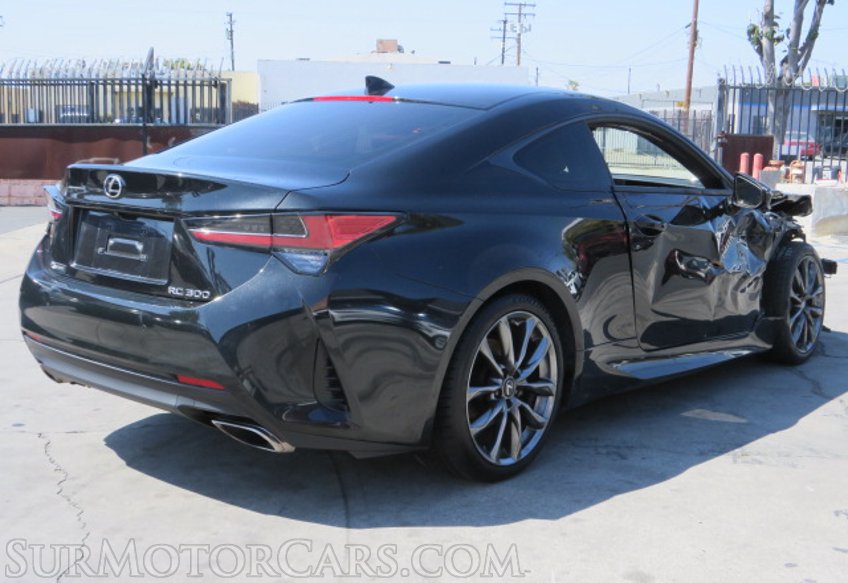 2019 Lexus RC - Image 10