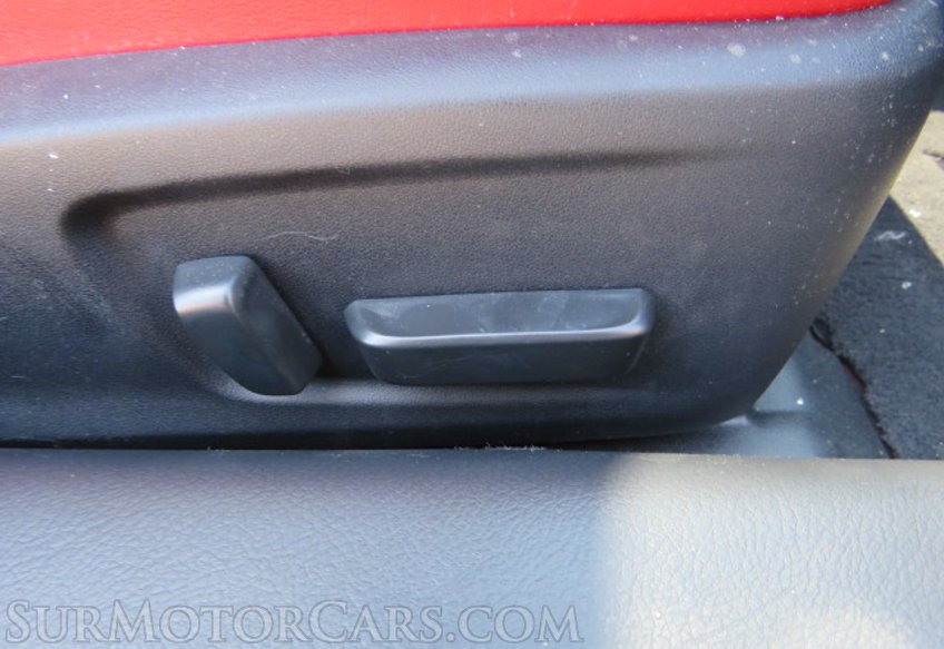 2019 Lexus RC - Image 32