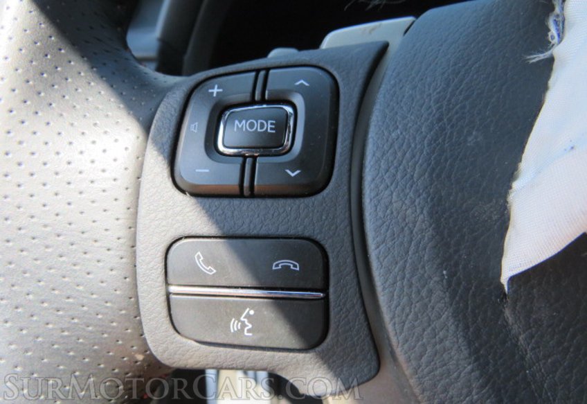 2019 Lexus RC - Image 35