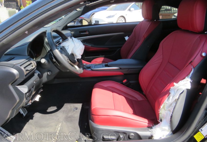 2019 Lexus RC - Image 27