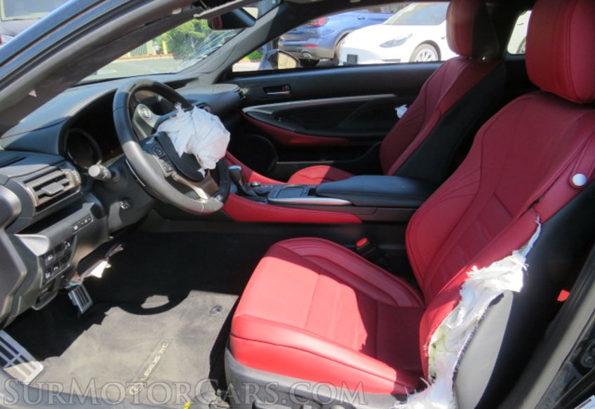 2019 Lexus RC - Image 28