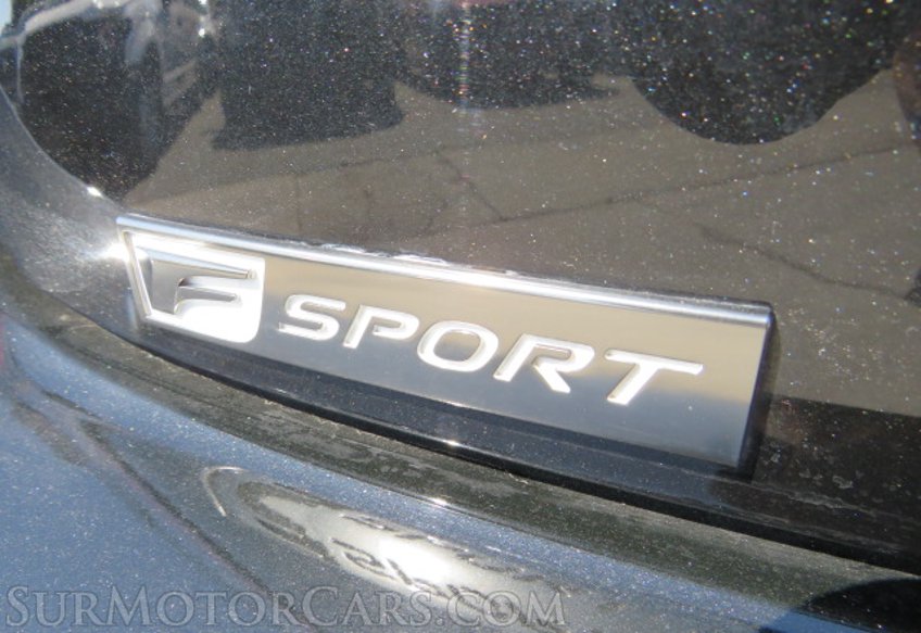 2019 Lexus RC - Image 17