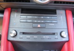 2019 Lexus RC - Image 31