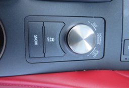 2019 Lexus RC - Image 45