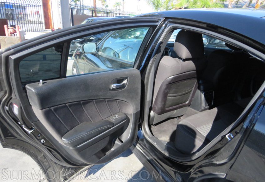 2020 Dodge Charger - Image 23