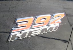 2020 Dodge Charger - Image 18