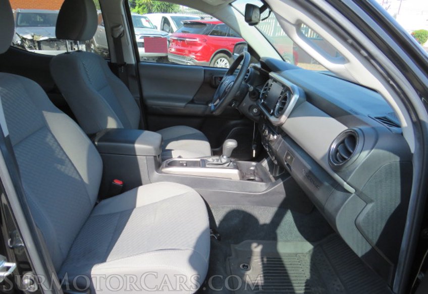 2022 Toyota Tacoma - Image 23