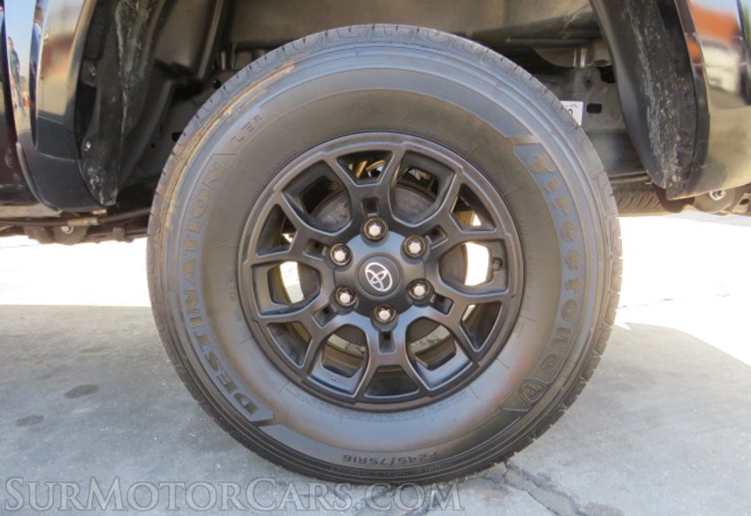 2022 Toyota Tacoma - Image 16