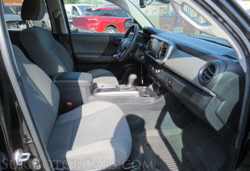 2022 Toyota Tacoma - Image 25