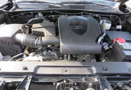 2022 Toyota Tacoma - Image 49