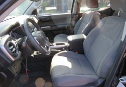 2022 Toyota Tacoma - Image 22