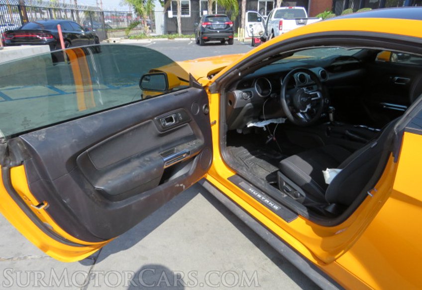 2019 Ford Mustang - Image 21