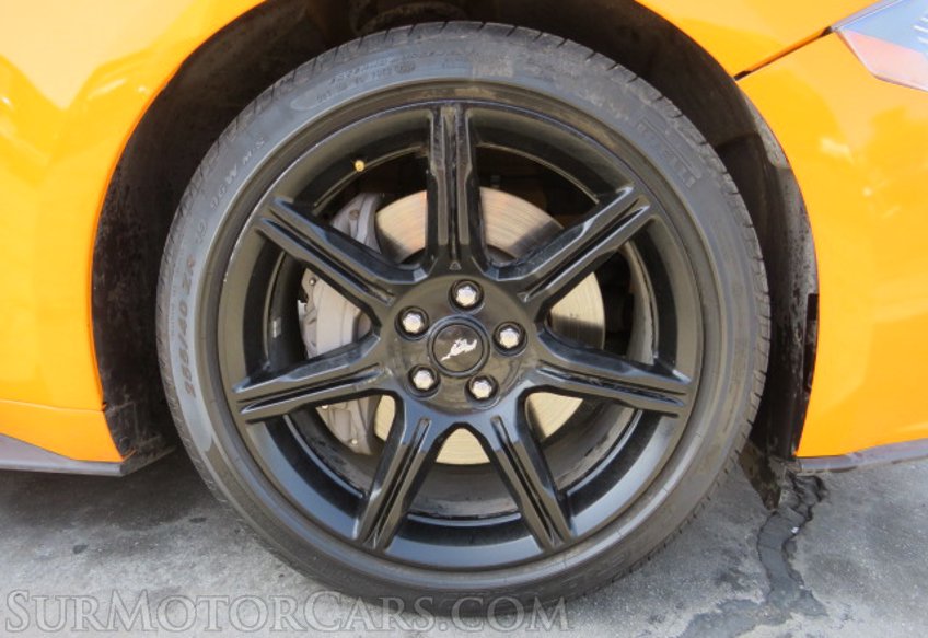 2019 Ford Mustang - Image 11