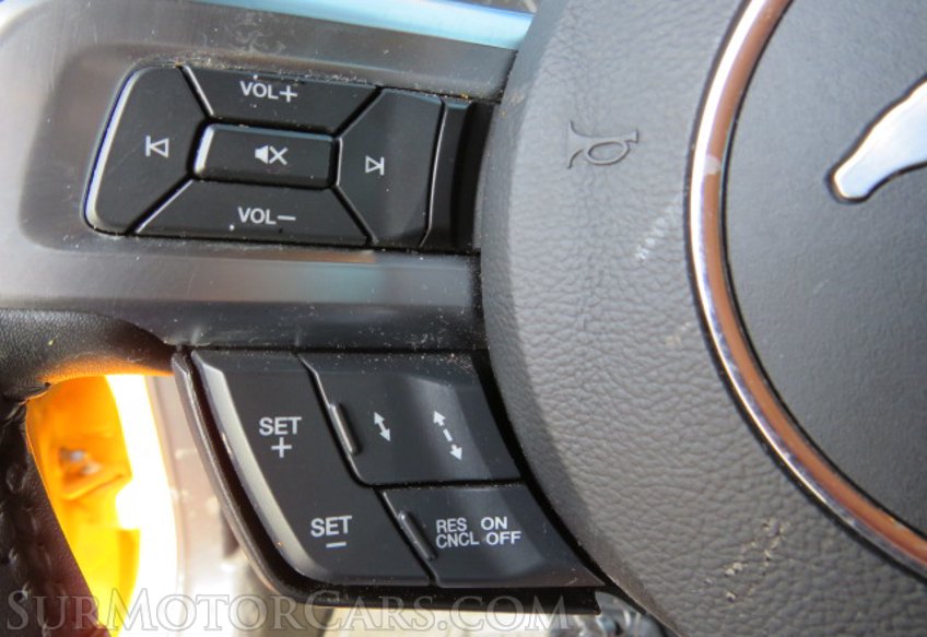 2019 Ford Mustang - Image 35