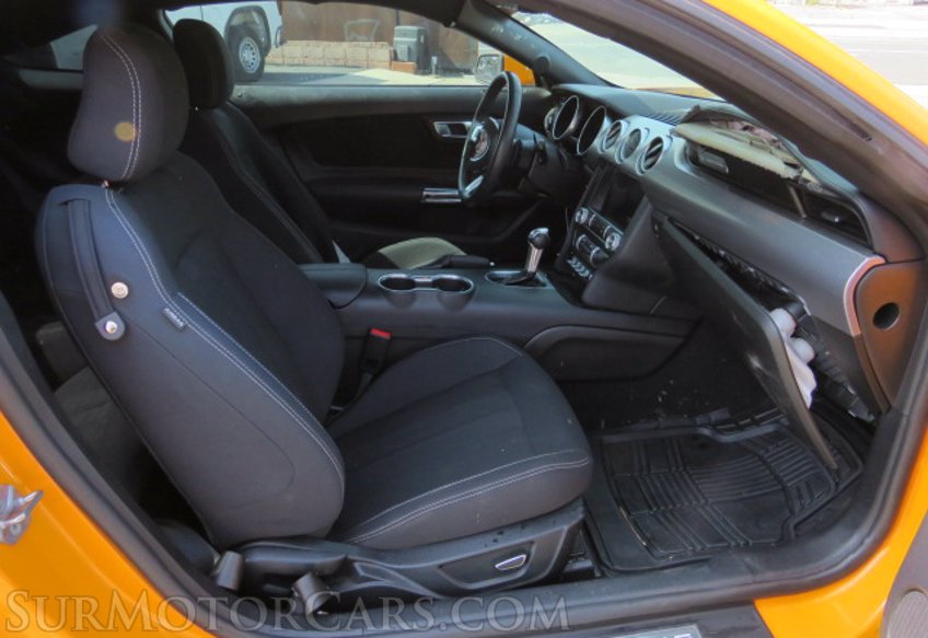 2019 Ford Mustang - Image 23