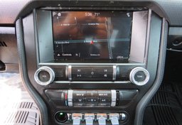 2019 Ford Mustang - Image 33