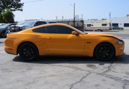 2019 Ford Mustang - Image 5