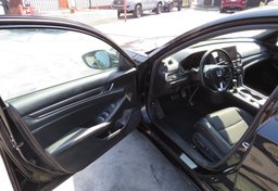 2020 Honda Accord Sedan - Image 18