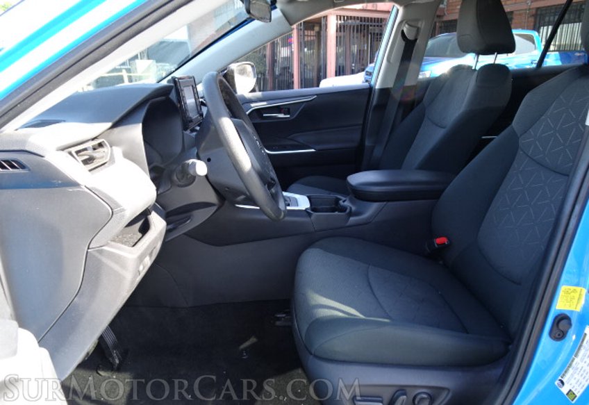 2021 Toyota RAV4 - Image 21