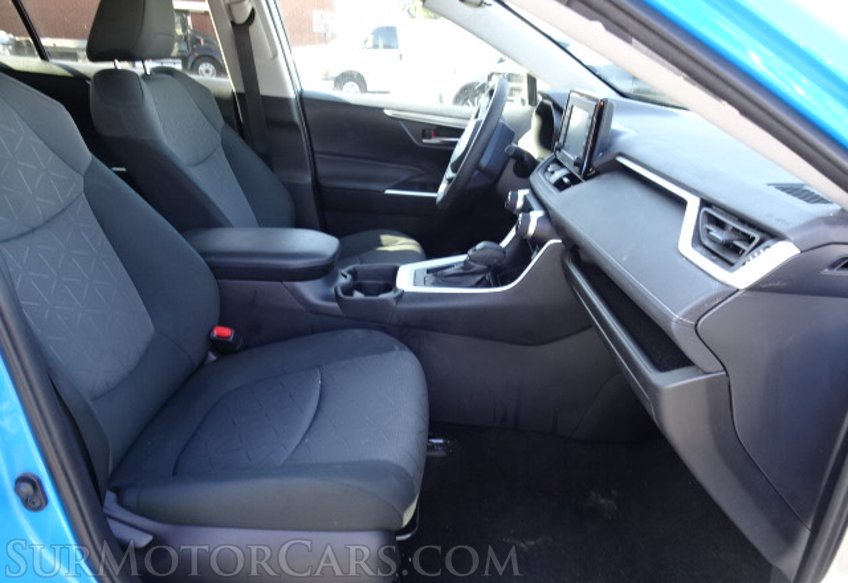2021 Toyota RAV4 - Image 22