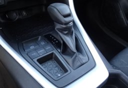 2021 Toyota RAV4 - Image 38