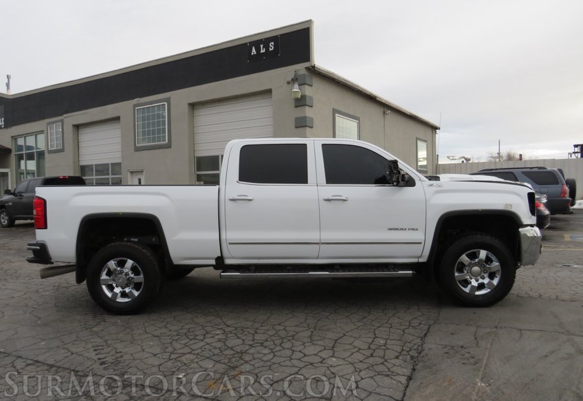 2018 GMC Sierra 3500HD - Image 10