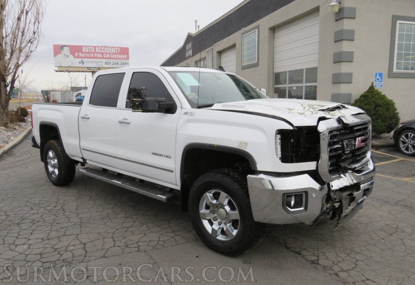 2018 GMC Sierra 3500HD - Image 2