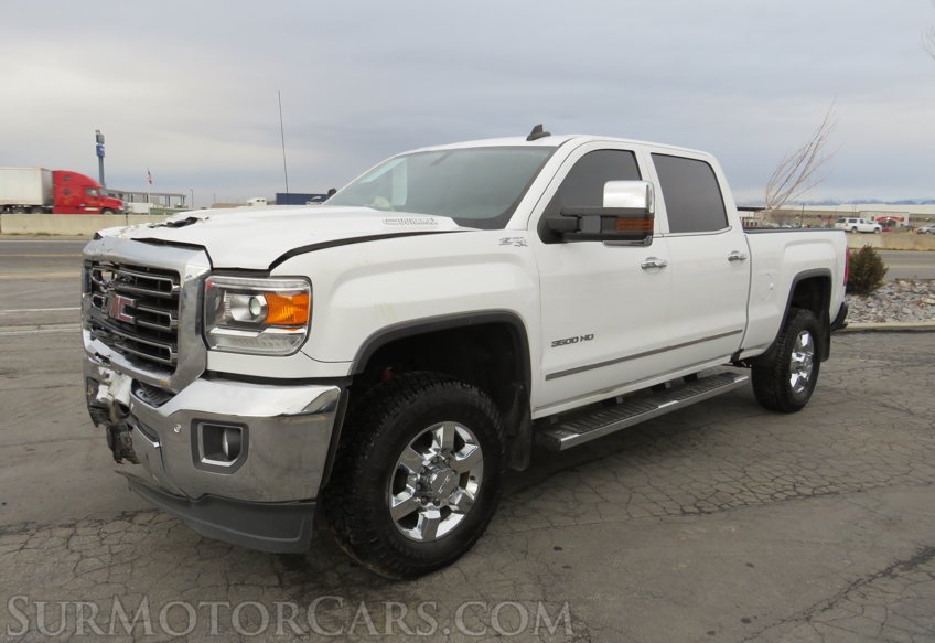 2018 GMC Sierra 3500HD - Image 4