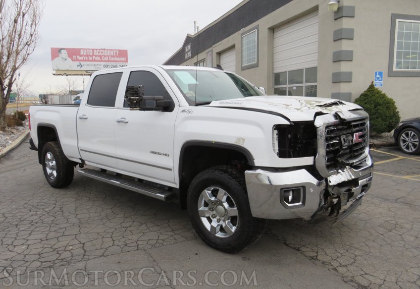 2018 GMC Sierra 3500HD - Image 3