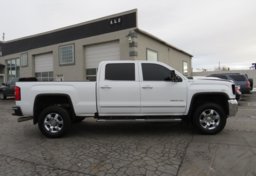 2018 GMC Sierra 3500HD - Image 10