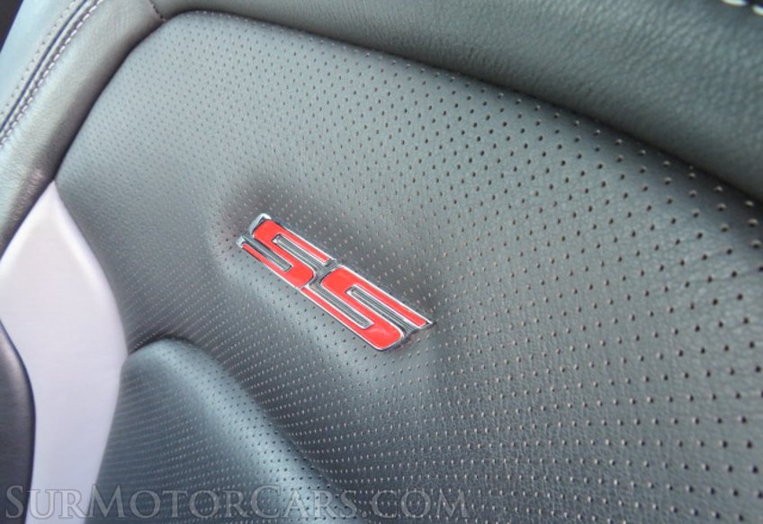 2020 Chevrolet Camaro - Image 23