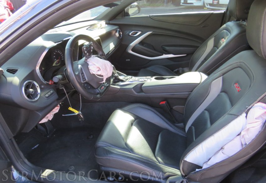 2020 Chevrolet Camaro - Image 22