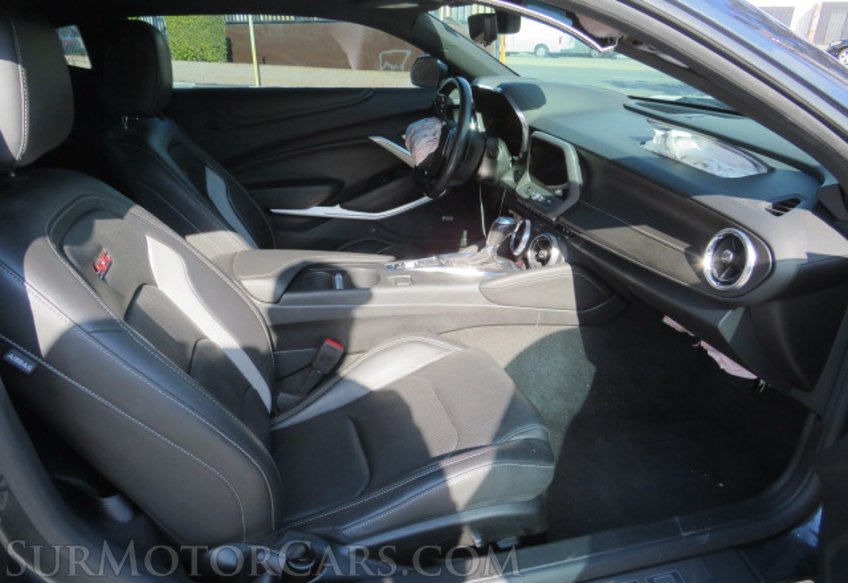 2020 Chevrolet Camaro - Image 24