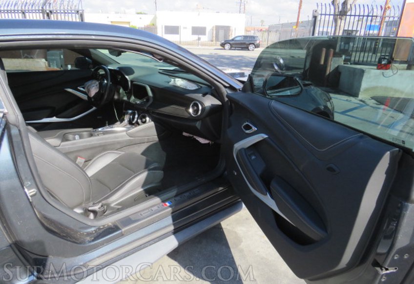 2020 Chevrolet Camaro - Image 21