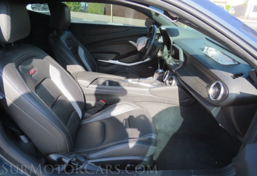 2020 Chevrolet Camaro - Image 26